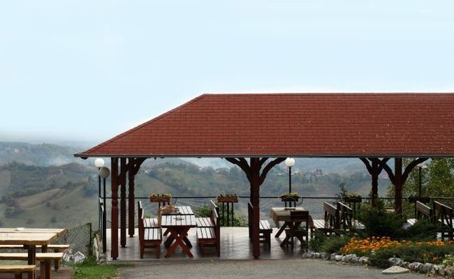 Šumski dvor Kolarić